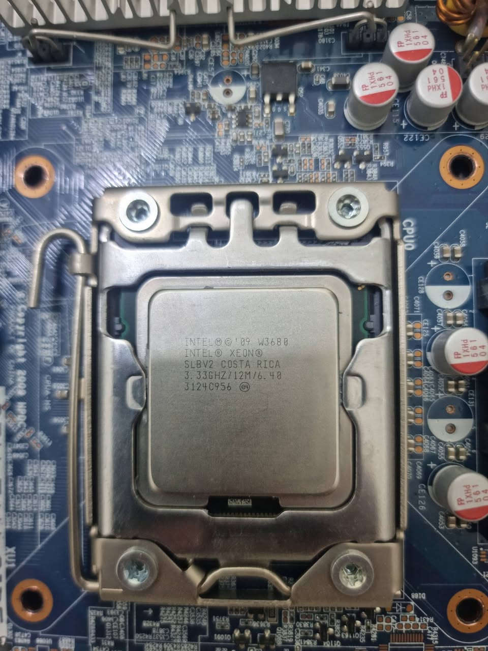 كامبو
معالج Xeon W3680 
بورد hp 0b4ch 
رامات 12 ddr3 
مبرد هوائي
وبورسبلاي 475W 

ب65 الف مع التوصيل


**إذا كنت صاحب هذا الإعلان وتريد حذفه لأي سبب، رجاءا أرسل رسالة إلى الدعم الفني**