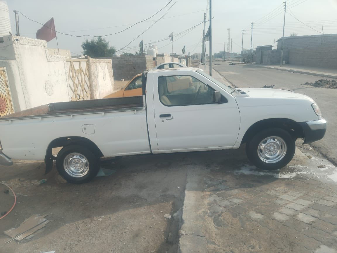 سلام عليكم بيكم نيسان تك موديل 2002 البدي 5حلقه   رقم بغداد الماني مكفوله من الكص ونقل مكينه 2400كير عادي كفاله تم تاير حداده جديده كهربايات كلها شغاله السعر 50 مكاني بصره ***********
