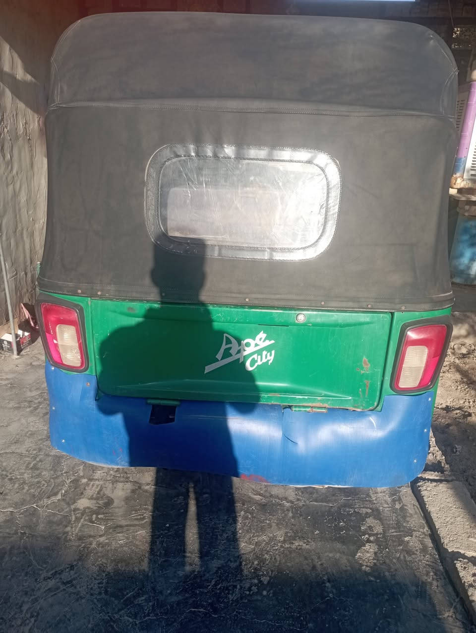 السلام عليكم تكتك البيع مديل 19 محوره مكينه تفيس مديل 25 تكتك خير من الله بس يردله سمكره الكعيات فقط التكتك اورق صوليه مكان بابل السكندري الحصوه حي عداي السعر 1750 وبيه مجال ***********
