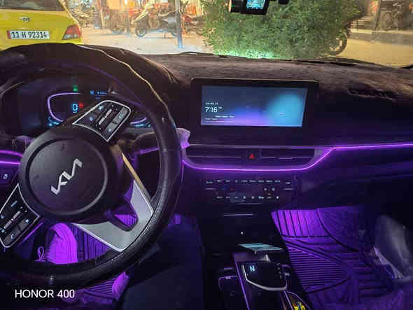 السلام عليكم كيا k3  موديل 2023 ماشيه 32 للبيع بيها شبر بارد الباب الي بصف السايق السعر 137 ورقه رقم بغداد ***********
