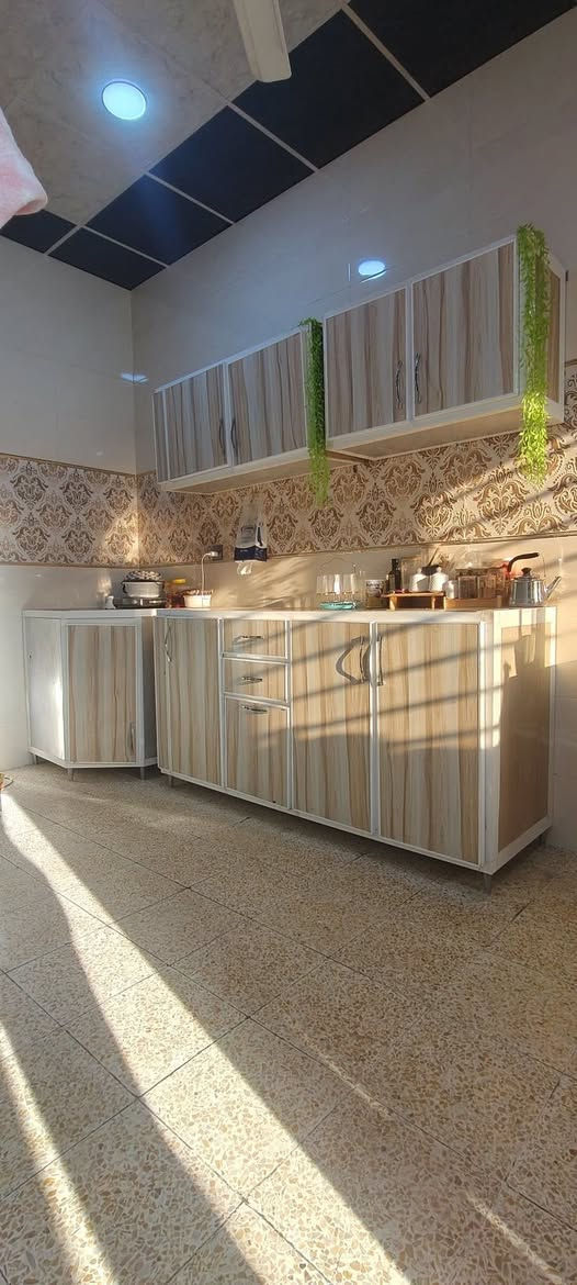 السلام عليكم كاونتر اربع قطع للبيع 
السعر 175 الف النظافة جيده


**إذا كنت صاحب هذا الإعلان وتريد حذفه لأي سبب، رجاءا أرسل رسالة إلى الدعم الفني**