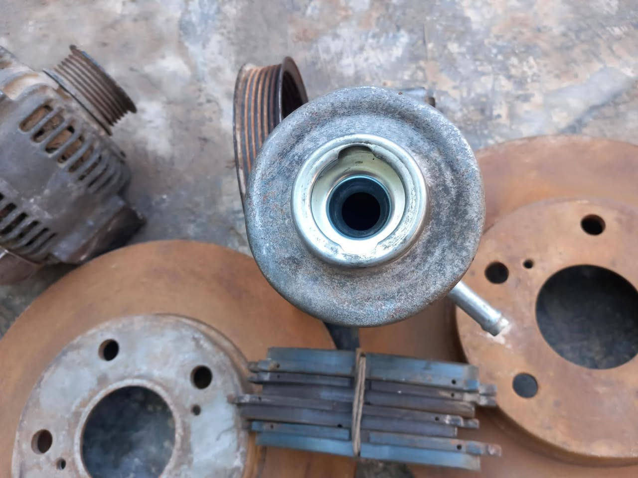 بور ستيرن وفلجات ودسكات وداينمو راس الثور   للبيع سعر ٥٠ نجف ***********
