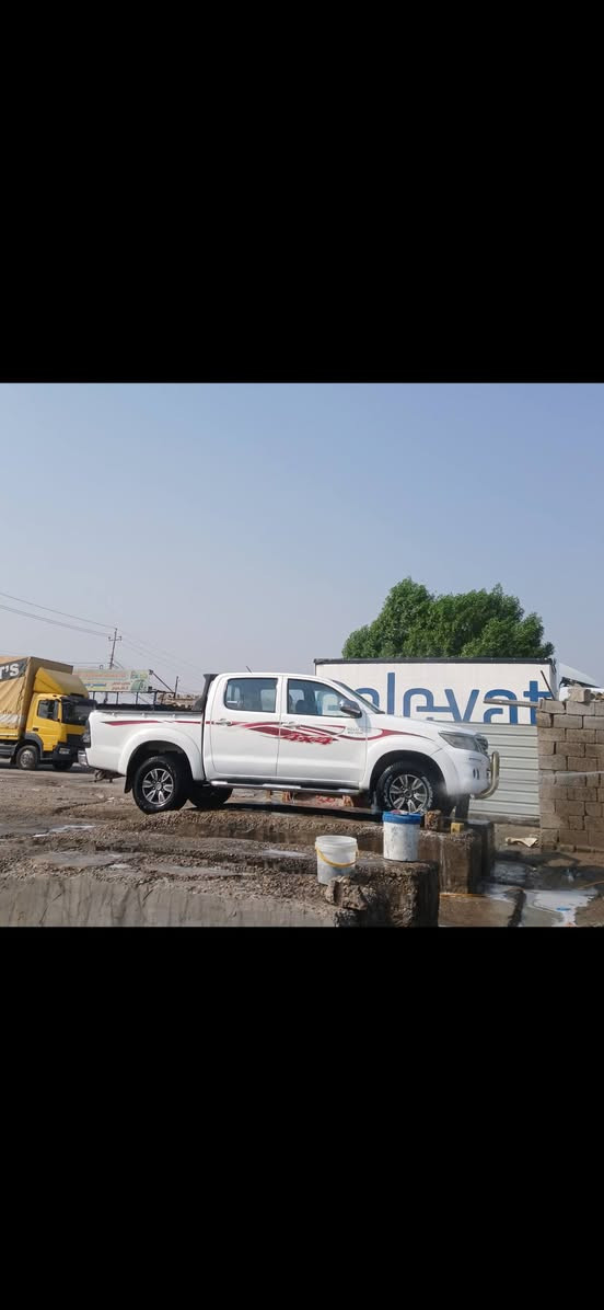 بيكم هايلوكس فور ويل 2014 كير اوتوماتيك سياره باسمي تحويل مباشر رقم سليمانيه بيها 3 قطع بارد السعر 200 رقمي ***********
