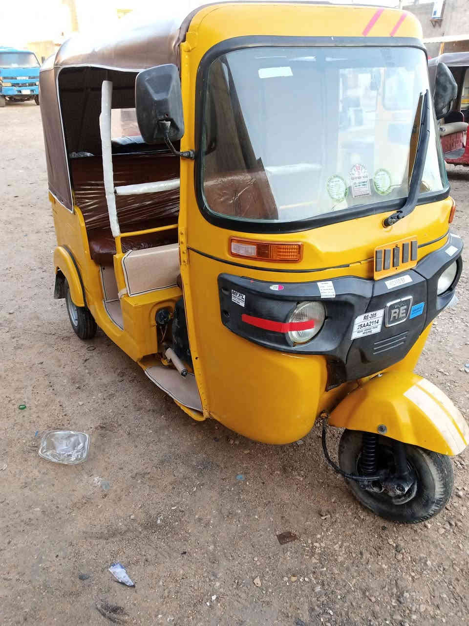 سلام عليكم تكتك البيع موديل 19 شهر 8 تكتك أوراق البغدادي مصبوغه عام الجماليه مكينه وكير خير من الله السعر 4600 وبي مجال مكاني كربلاء الرقم ***********
