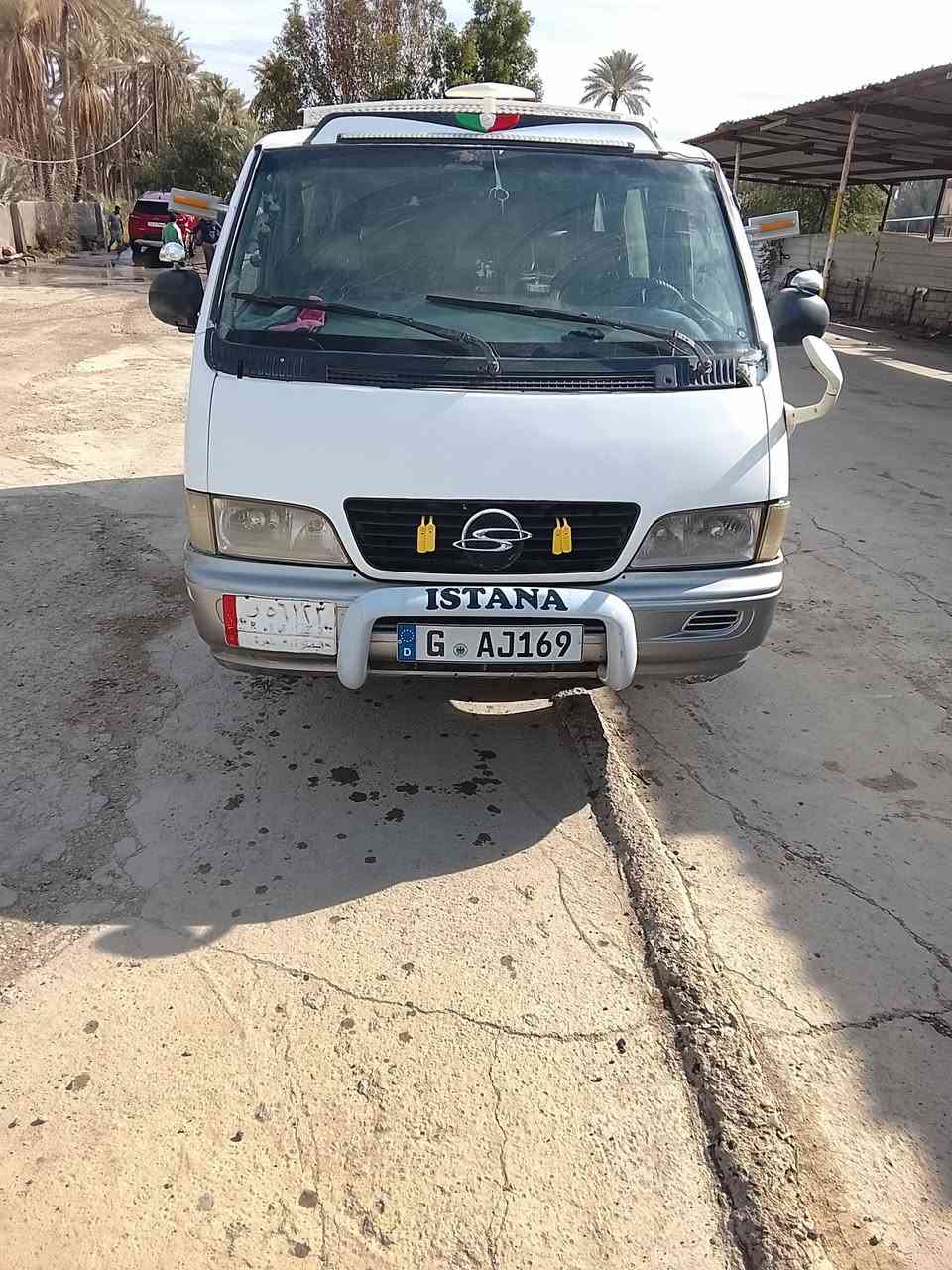 السلام عليكم ستانه موديل 98سنويه لل28 گير مكينه جديد حداديه جديده سياره تعمير جديد رقم بصره وكاله عامه ب اسمي السعر 68 وبيهه مجال 
للتواصل ***********
