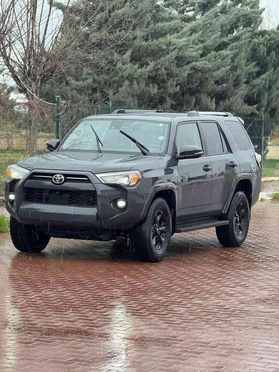السلام عليكم 

TOYOTA  4RUNNER SR5 Preniuim✍️2024
~ تويوتا فور رنر 2024 
~ وارد أمريكا  لون سمنتي مميز
~ محرك 6 سلندر  / V6 
~ فئة SR5 Prenium 
~سيارة جملغ خلفي باب صبغ 
~ ايرباكات كل سليمة  ماعدا برده سيستم 
~موصفات 1/1 
~ بصمة 
~ فتحة ( سيلايت )
~خمسة كاميرات امامية وخلفية وجانبية 
~ تو ويل. (2*4 )
~ شاشة كبير  كاميرة دوار 
~ ستيرن هيترة 
~ كاميرة خلفية 
~ داخلية اسود ملكية 
~ رادار أمامي و جانبية 
~ كشن أمامي كهربائية 
~ كشن جلد هيتر
~ لايتات عدسة زينونة 
~تحديد سرعة 
~ حجم تايرات 17 
~ سبعة راكب ( ثلاث مقاعد)
~ ماشي 14 الف ميل 
~سيارة بدون رقم لازم ترقيم شيمالية 
~ رقم شانسي موجود للمنشور 
~صوره حادث موجود للمنشور 
~ سعر  ( 310  )💰ورقة دولار بيها مجال 🤏
~ مكان عقرة 
واتساب ***********
  اسيا    ***********
أخوكم سورداش الهركي
