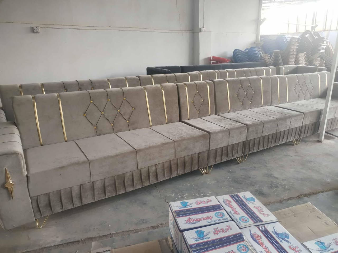 ديوان 7 ٲمتار عشر مقاعد ب 350 ٲلف يوجد شغل عالمتر حسب الطلب واللون


**إذا كنت صاحب هذا الإعلان وتريد حذفه لأي سبب، رجاءا أرسل رسالة إلى الدعم الفني**