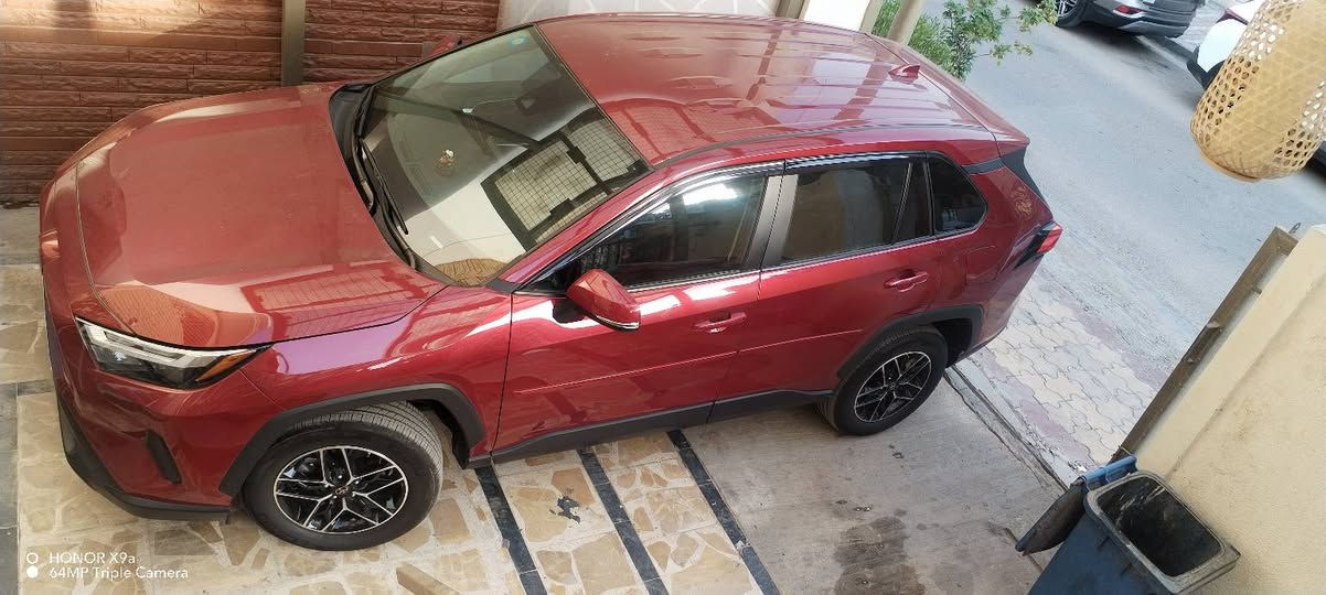 للبيع راف فور موديل 2023 وارد أمريكي بانزين فقط بارد الجاملغ الخلفي ماشيه 13وشويه مكينه 2500 السياره خير من الله تقريباً وكاله جديده جداً استفسار ***********
