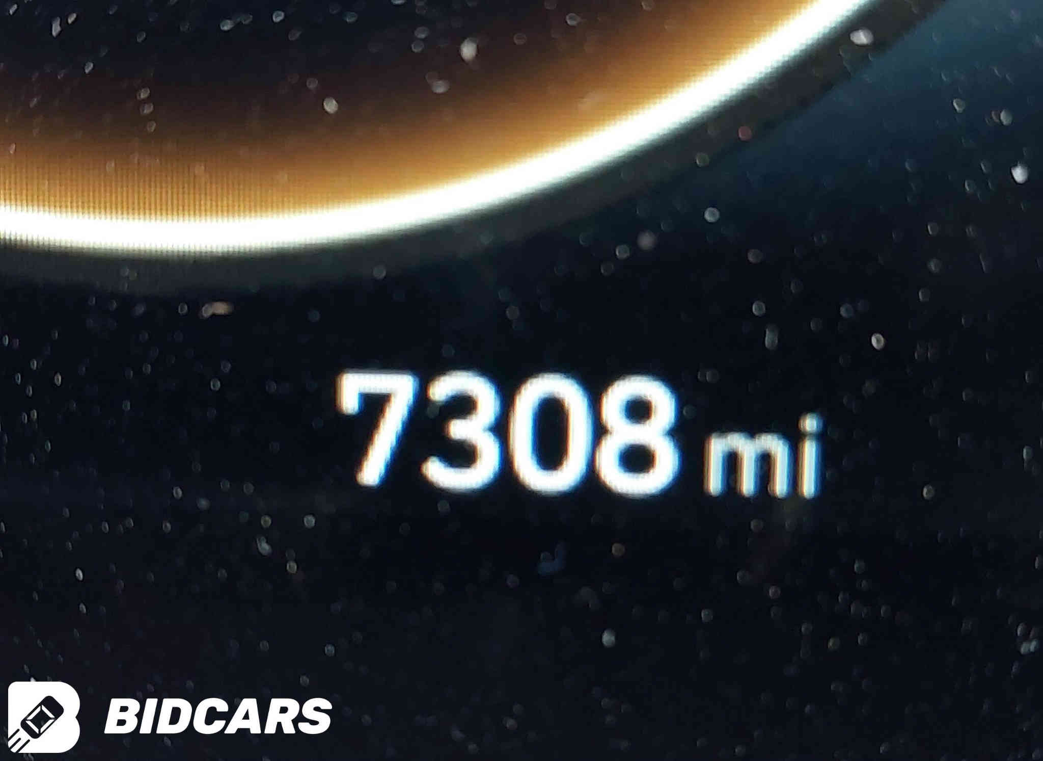 توسان أمريكي 2023 لمتد فول مواصفات خمس كاميرات كشنات تبريد تدفئة فور ويل تمشي وترجع ريموت بانوراما جميع الايرباكات سليمة وهواي مواصفات ماشية 18 ألف مكاني ديوانية السعر 225 مكفولة من الصبغ حادث خفيف حافة البنيد 
***********
