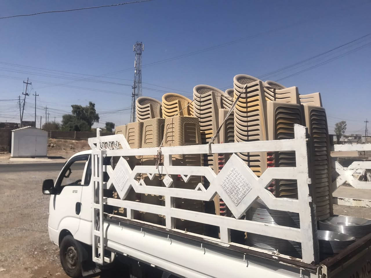 السلام عليكم. 
يوجد لدينا ايجار وحجز تجهيز كامل للمناسبات 
ملاحظه يوجد اجار خيم  طول 19 العرض ٦
كراسي
طبلات
صياني
خيمه
مشاعل كبير عدد3
ومشاعل صغير
اگدورة
قواري چاي حجم كبير مال مناسبات
چفچير
 ويوجد ايجاد جك همر
دريل
كاويه
المكان قرية حضرة الفاضل مقابيل مول الروان مجاور محلات سالم العسكر للسيراميك 

اسم المحل:: القاسم للمناسبات

رقم الهاتف***********
رقم الهاتف ***********
رقم الهاتف ***********
  هيمت ما تريد بس دك ع الرقم.متوفر على مدار24:00  ساعة
