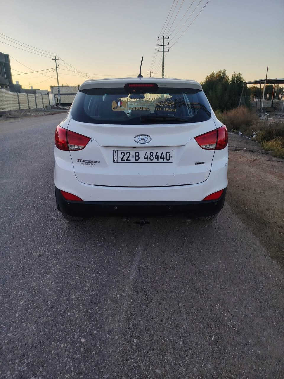 من رخصة الادمن المحترم توسان 2015 رقم اربيل انكليزي وارد امريكي سيارة نص فول تحكم شاشه داخل جلد لونين كرسي كهرباء تحكم جهتين بيها رشات بالصفحه خفيفه  تريد تحويل تريد وكاله السعر 140 بيها مجال قرب سيطرة الاثار رقم الهاتف ***********
