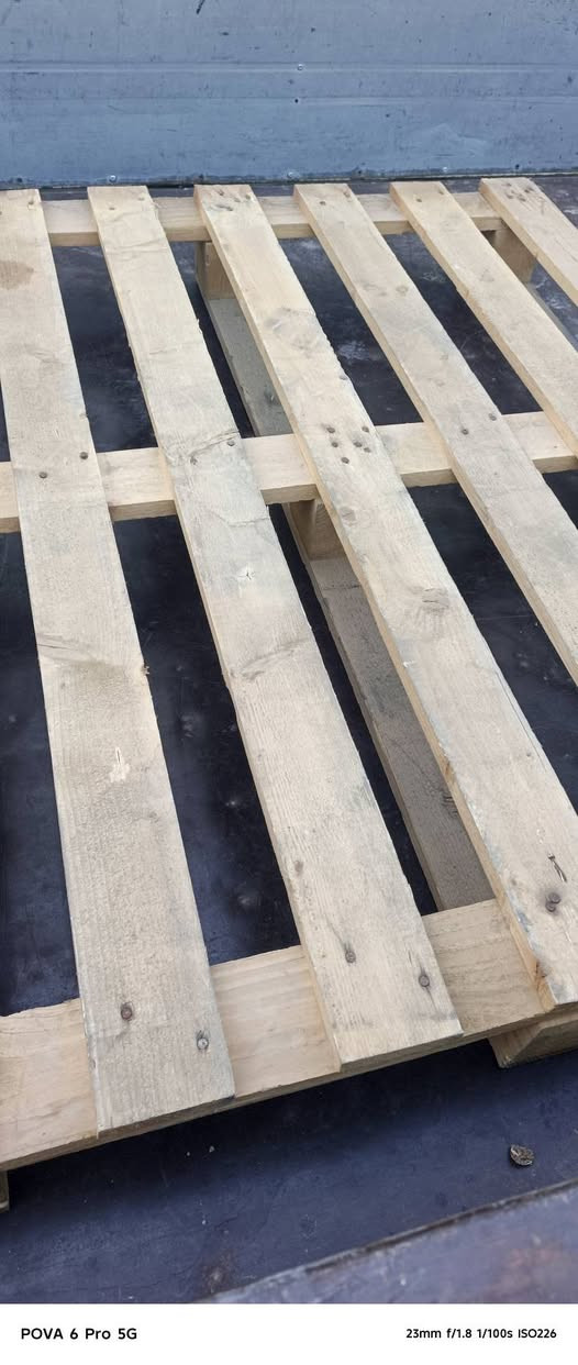 سكيب 120x100 العدد 250 سعر القطعه 5 ونص مطروح سكيب نضيف وجاهز كله ستندر مكاني بغداد مدينه الصدر ***********
