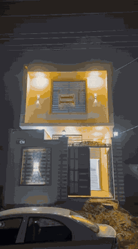 حي الميلاد • ١٠٠م • طابق ونص