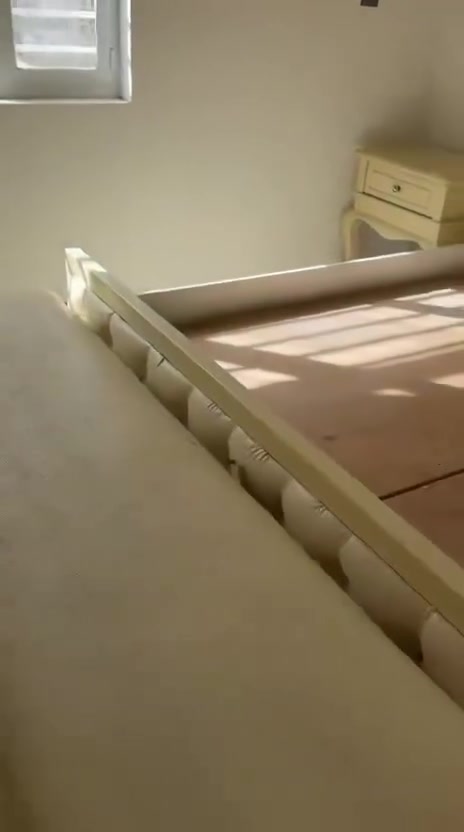 غرفه كويتي جديده غير مستعمله السعر مليون ونص بيه مجال العنوان زيونه ***********
