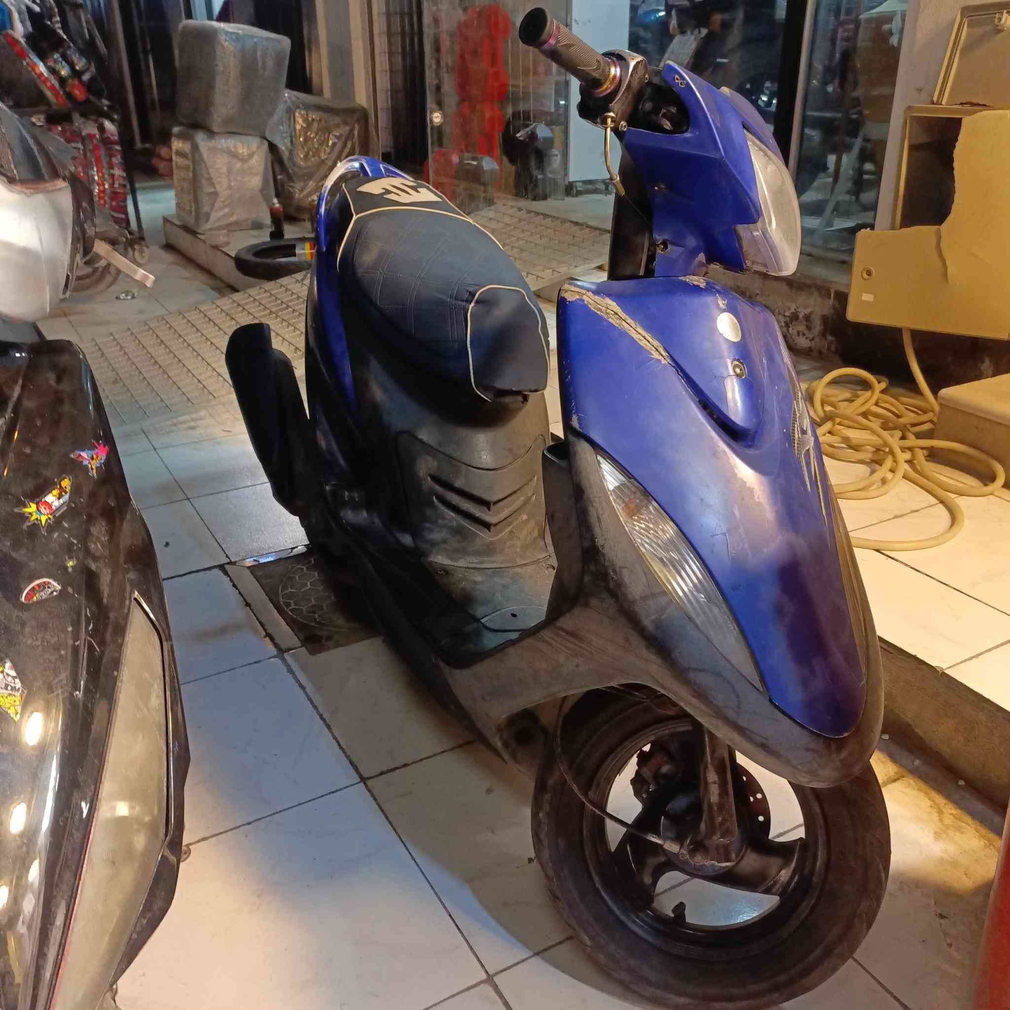 للبيع اومراوس بسكنس فحل دراجة ماملة 55حلوة عوزهة سيم بريك امامي وتسليك للواير مال دشبول مال سرعة نواقص تافهة ما تكلف حلوة وكلشي شغال ب سعر 650وبيهة مجال قليل هاذ رقمي متواجد خاص واتساب***********
