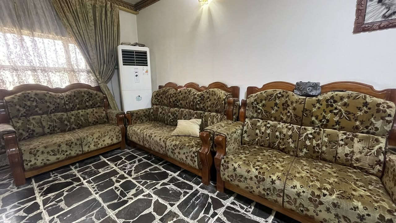 السلام تخم ستقبال 24 قطعه خشب زان عراقي نضافه ٩٠ بلميه السعر مليون ونص عنون حي جامعه ***********

