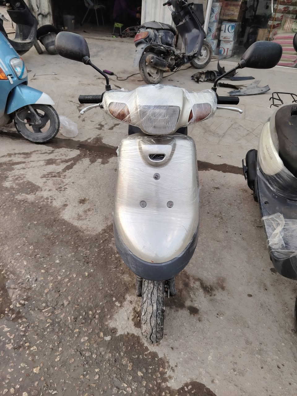 دراجه بطه موديل 2003 شرط الفحص كهربائيات كامله سلف هندر كفاله عامه السعر ٢٢٥ العنوان  العنوان كربلاء رقم الهاتف ***********
