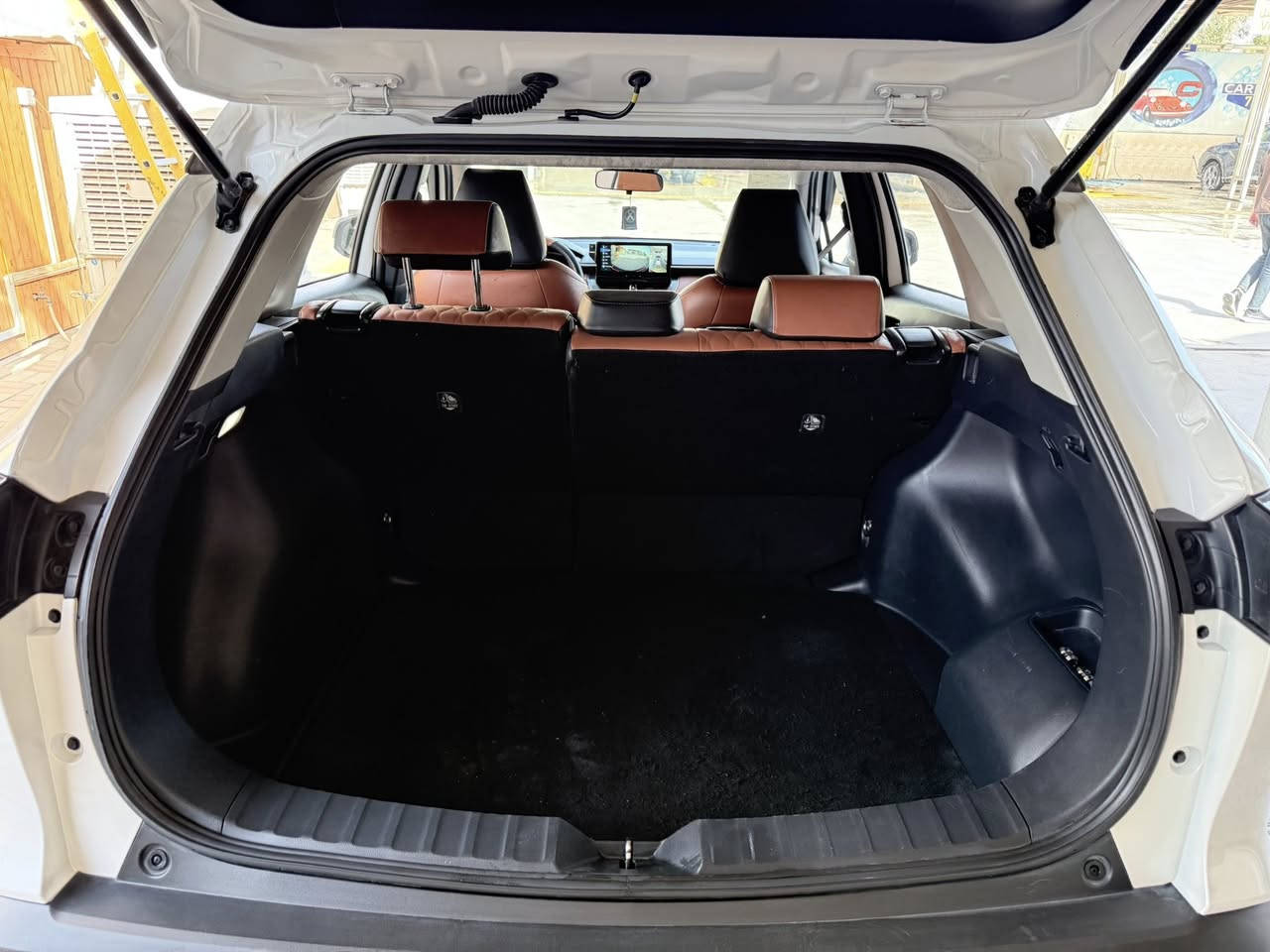 السلام عليكم 

كورلا كروس

موديل 2025

سياره ماشيه 16 الف

مواصفات

داخل مشمشي 

رادار 

كشافات

حاملات اكواب

زعانف سود

كشنات كهرباء

بصمه 

فتحه 

تبريد قطعتين

سايد بريك بصمه

موجوده بغداد 

رقم بغداد

السعر 27،500،000 دينار

اتصال ***********
