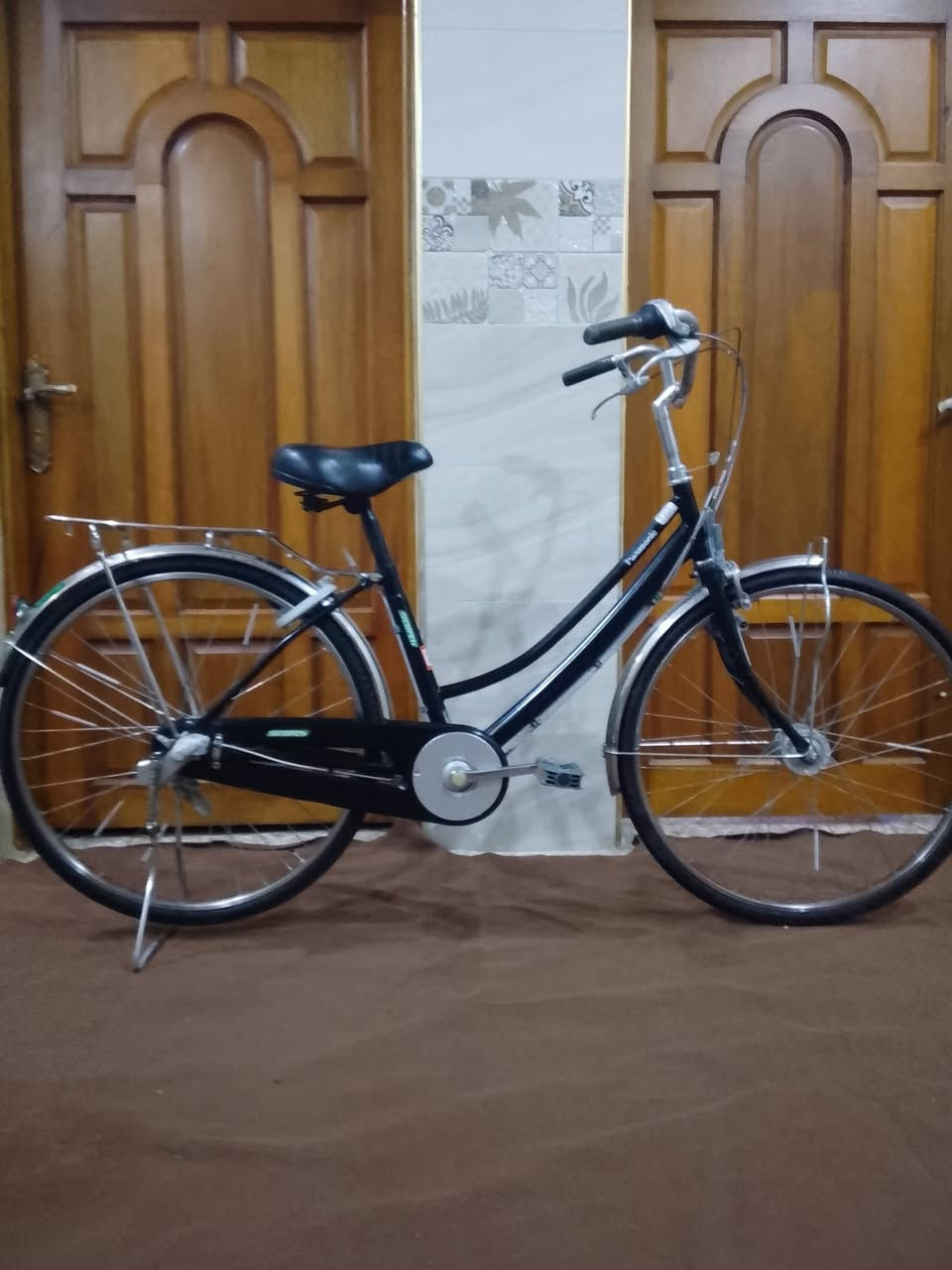 السلام عليكم
______________
بايسكل بناتي حجم 26 ياباني اصلي للبيع السعر 125 وبي مجال 
عنوان بغداد الزعفرانية التواصل/ ***********
