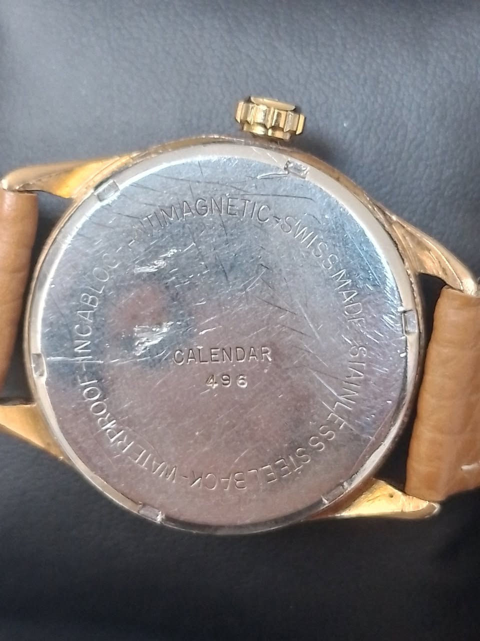 للبيع ساعة REWEL  انتاج الستينات قطر ٣٥ تغليف ذهب 
اي استفسار على خاص . (ملاحظة : المينة بيها اثر قدم ).


**إذا كنت صاحب هذا الإعلان وتريد حذفه لأي سبب، رجاءا أرسل رسالة إلى الدعم الفني**