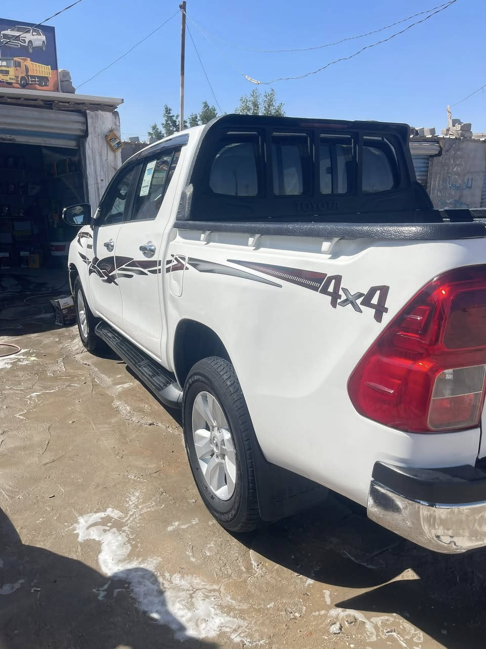 هايلوكس فور ويل2018اوتماتيك
مكفولة كويتيه اصل 

رقم بغداد الماني مشروع وطني تحويل ثاني يوم
تبريد قطعتين 
إشاير بالمري 
كير اوتوماتيك 
تحكم ستيرن جهتين
مانع انزلاق 
نظام ايكو 
حساسات خلفيه
مكاني البصره /الزبير
***********
