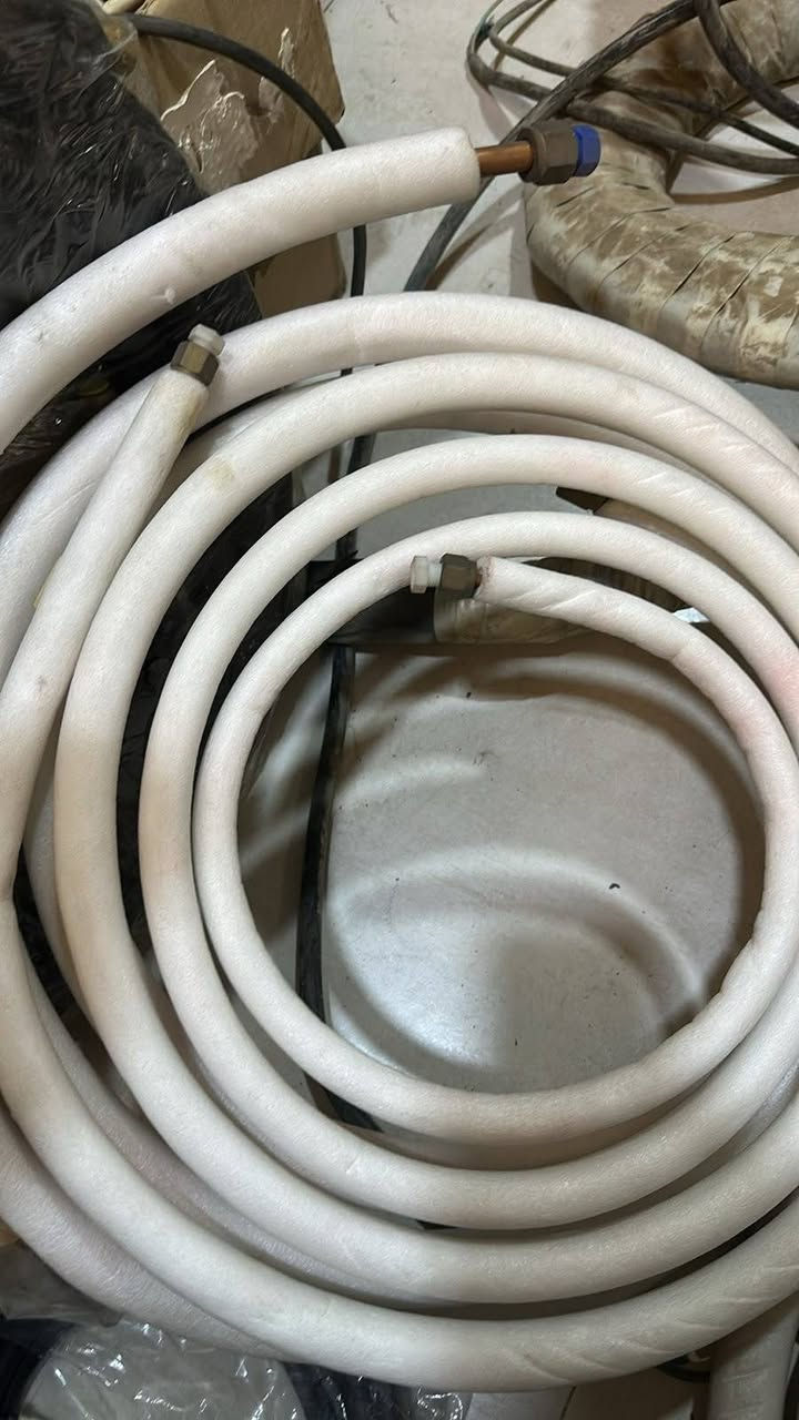 8 سيتات اصلية مال اجهزة
4 سيتات مال طنين والبقية مال طن
سعرهن 300 وبيها مجال


**إذا كنت صاحب هذا الإعلان وتريد حذفه لأي سبب، رجاءا أرسل رسالة إلى الدعم الفني**