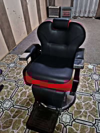 كرسي حلاقه • نظيف • البصره حي الخليج