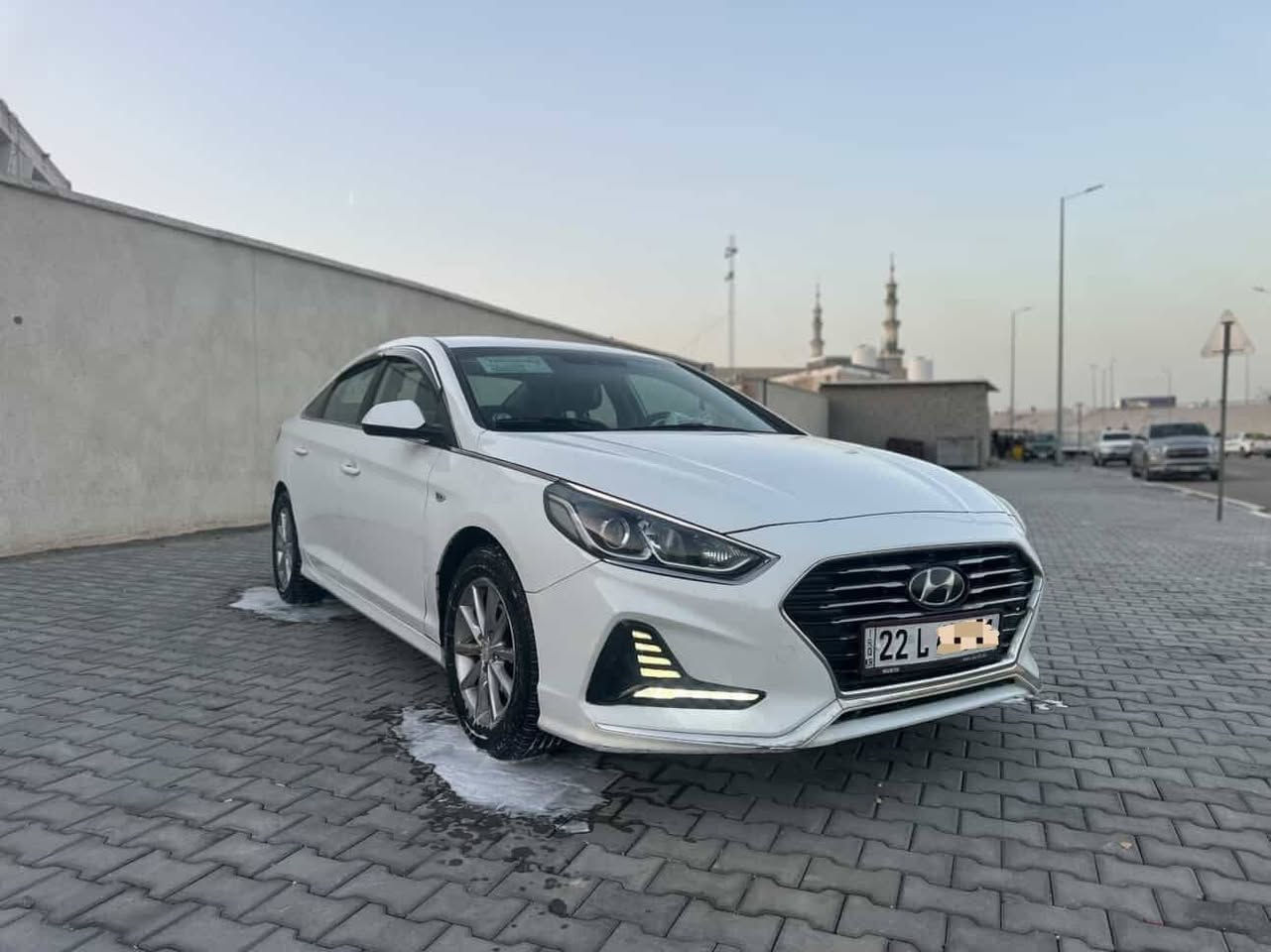 سلام عليكم 
سوناته 2020 ادوت كصه دخول جديد 
سياره جاهزه كير محرك حداده كفاله تبريد ثلج تخم تاير جديد محرك 2400 دوش  بانزين اصل شاشه كامره  كشنات جلد تدفئه تبريد مرايات شفط شاره مرايات نضام يكو تحكم ستيرن 
سياره جاهزه احله من الصور
متؤم شمالي نكليزي  السعر68$ العنوان بصره📍
الهاتف ***********
