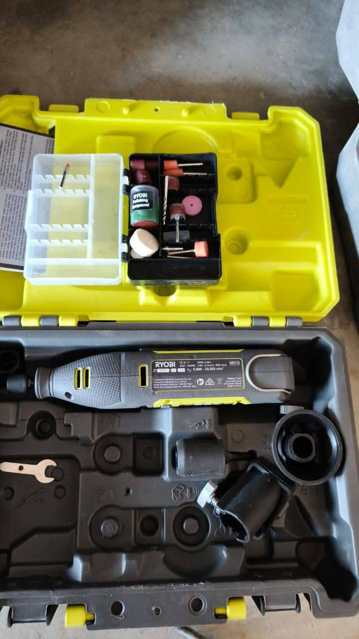 تواصل خاص او واتساب ***********
