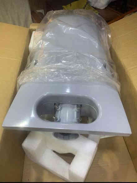 يتوفر مصابيح الشارع جديدة  مواصفات عالية 
مقاومة للحرارة والرطوبة 
نوع الليد المستخدم اوسرام الماني
نوع الدرايفر مينويل الامريكي 
اللون 6000k
القدرة ٨٠ واط فعلي 
مسرب حراري زيتي 
العمر الافتراضي ٥ سنوات او اكثر 
الكيس من النوع الثقيل 
السعر ٧٥ الف كل الكمية ٤٥ قطعة بالصناديق 
للاستفسار الاتصال بالرقم 
***********
