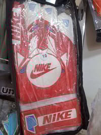 كل مايحتاجه الاخوه الرياضيين تجدونه لدى تجهيزات الزعيم لاتحتاج اتصل وت...