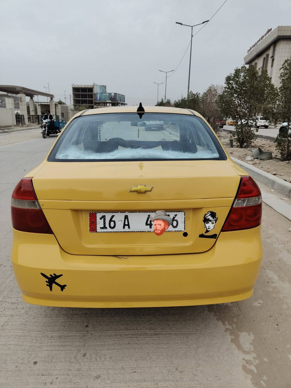 السلام عليكم أفيو خليجي للبيع موديل 2008 مكفوله من ضربه مكينه وكير وحداديه خير من  الله سياره جاهزه من كلشي رقم قادسيه نكليزي سنويه 2031 مصفره من كلشي السعر 45 وبيه مجال بسيط تصال عل رقم الهاتف *********** مكاني بابل سياره مال جناي
