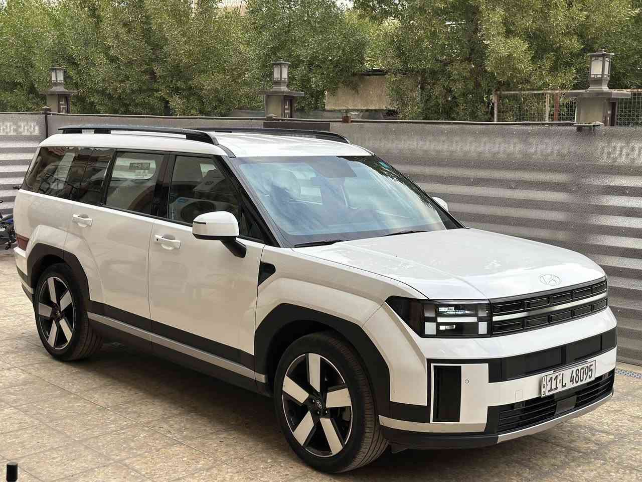 سلام عليكم للبيع او مراوس
هونداي سنتافي 2024 الشكل الجديد

خليجي مكفوله من الضربه والصبغ والبارد

السياره فول عدا الفتحه

ماشيه 33 الف كم حقيقي

محرك 2500 تيربو 8 كير

رقم بغداد بسمي

مكان السياره بغداد الدوره

***********
