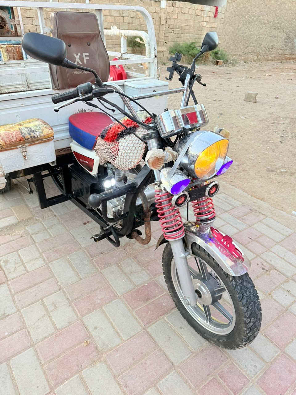 ستوته 22 مكفوله كفاله عامه
مسجله تحويل مباشر السعر ملونيين و 900 وبيها مجال
***********
