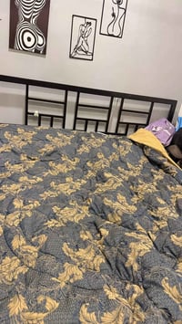 سرير • غرفة نوم • خشبي