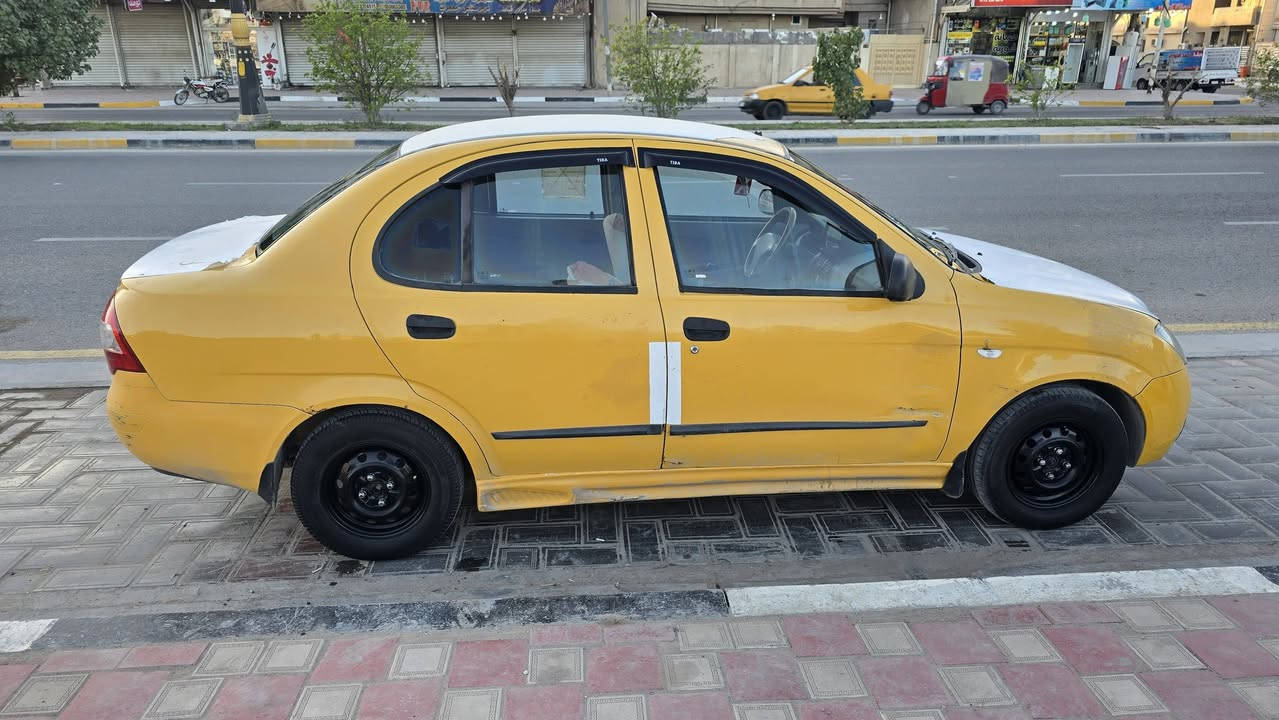 السلام عليكم 
طيبه موديل 2017 بيه بس باب لسايق مصبوغ صبغ بدون معجون اثر شخوط ولباقي كله كفاله البنيد طاير وراجع نفسه 
مكينه بيه بداية تبخير كير مكفول حداديه جديده تبريد شغال عوزه غاز تخم تاير جديد سنويه لل28 باسمي تحويل مباشر 
السعر ٤٢ وبيه مجال للشراي 
مكاني كربلاء حي العسكري 
***********
