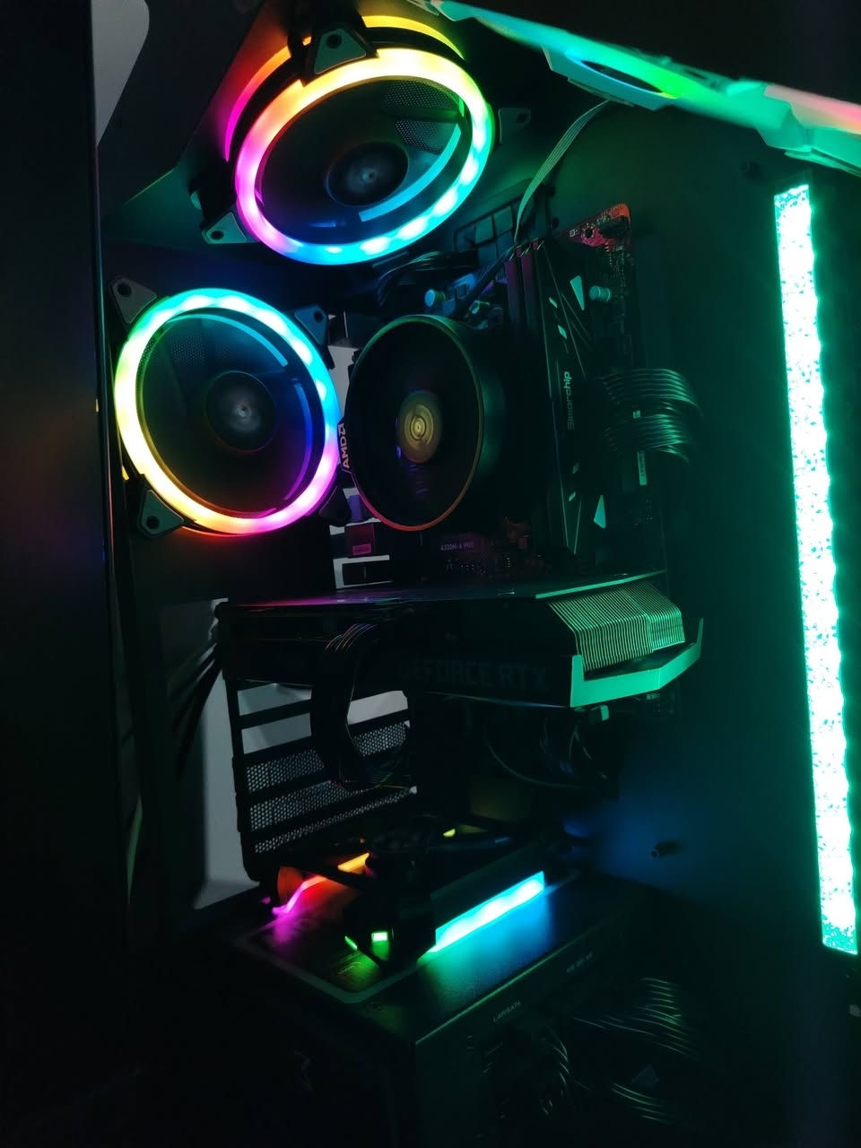 كيس للبيع 700 قفله بغداد
RTX 3060 12GB
Ryzen R5 1600
RAM 16GB 3600MHz
A320M-A PRO
PSU 700W
SSD 512 + 256


**إذا كنت صاحب هذا الإعلان وتريد حذفه لأي سبب، رجاءا أرسل رسالة إلى الدعم الفني**