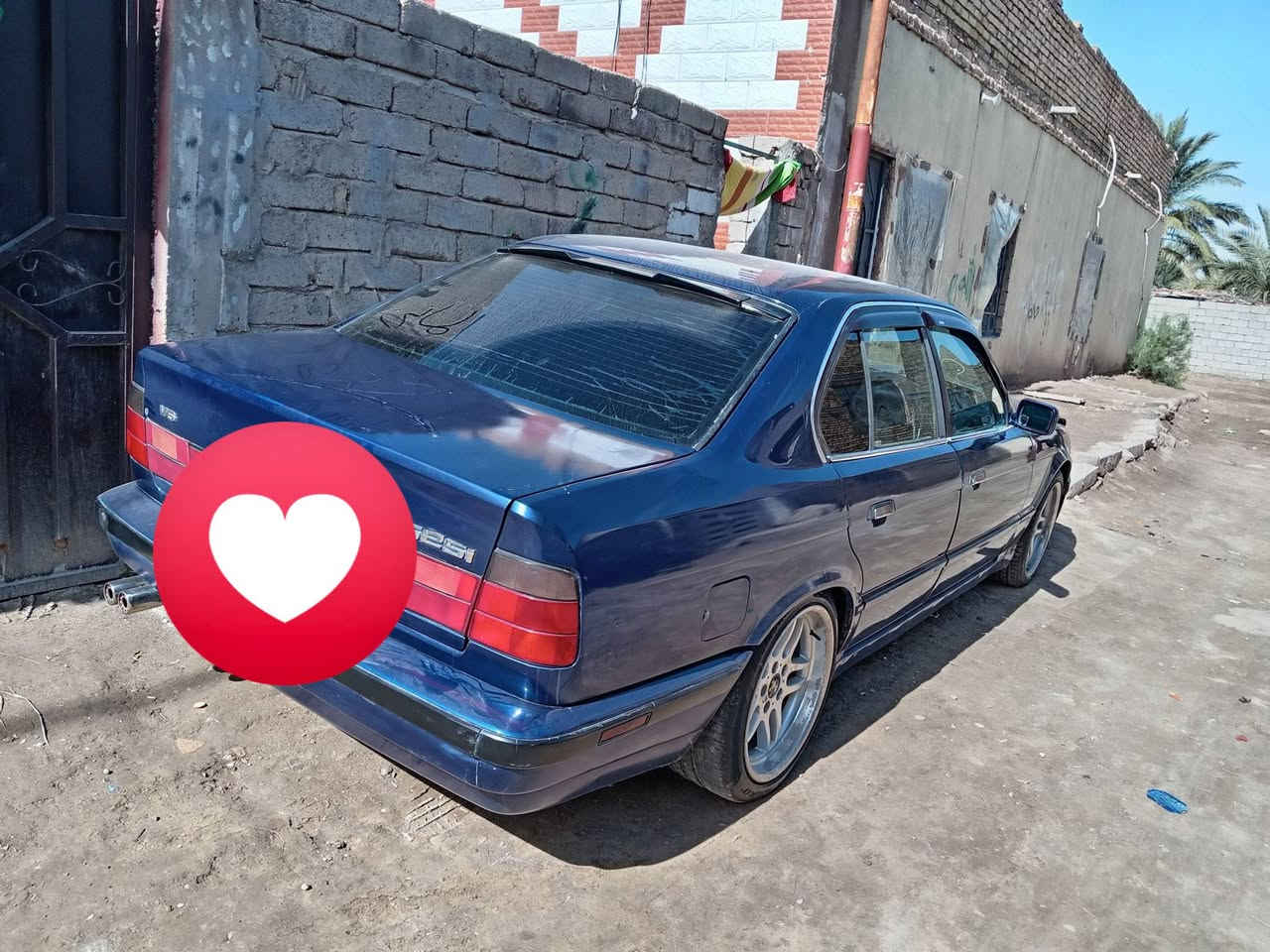بيم دبليو ٥٢٠سياره جاهزه من كلشي نقص تبريد كمبريسر بيه ضعف والباقي خير من الله مكينه مسكر ابوالفانوس كارتون رقم بغداد السعر ٤٨مكان ذي قار موبايل ***********
