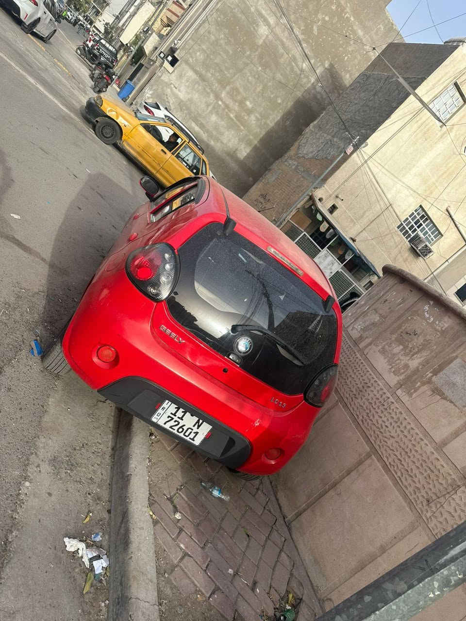 السلام عليكم
باندا البيع السياره. حلوه وجاهزه 
كير محرك صدر امامي خلفي 
رقم جديد السياره بيها جاملغ المامي وتجي وشوف 
السعر اامطلوب بيها 52$ وبيها مجال مكان السياره الشيخ عمر 
*********** اتصل الرقم بي واتساب
