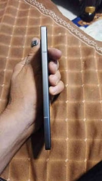 جديد صار لي 20 يوم اخذته البيع 200الف قفل 07711794462