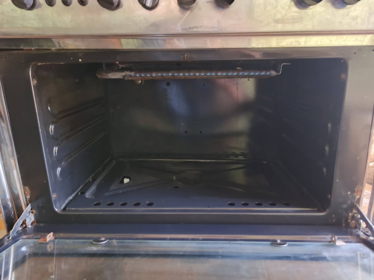 السلام عليكم ورحمة الله وبركاته  فريش مصري مجدد بل كامل شغل ادينه ضمان شهر عل نار
سعر مناسب كلش مكاني ورشة الصادق لتصليح الطباخات حله طهمازيه قرب محطة بانزين الود البابلي ***********
