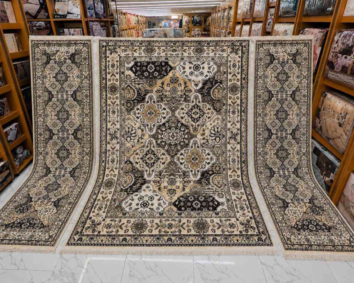 عروض خاص 
سيت كلاودي مع مدات 
قياس فرشه 2 ف3 
قياس مدات  80عرف و3 متر طول
سعر سيت عرض خاص  47000 الف
رقم الحجز  ***********📞📞
هاتف المجمع  ***********
عنوان ديالى خانقين تولى فروش قرب مدرسه جرير 
توصيل بغداد  ٥٠٠٠ الف 🚕🚕
جميع محافظات  ٦٠٠٠ الف 🚕🚕 #محافظات
