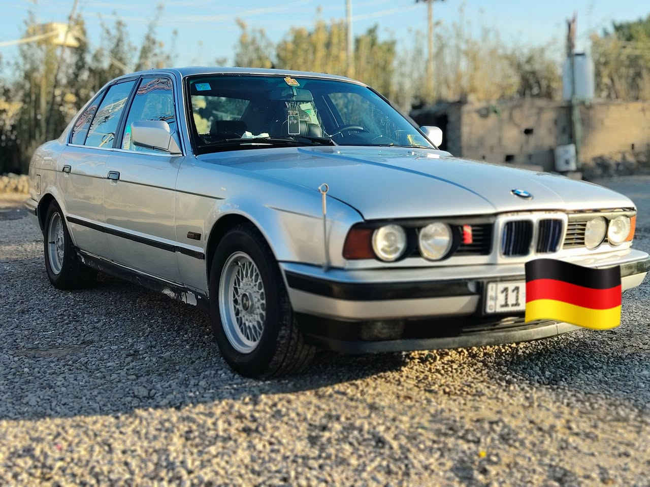 سلام عليكم بي أم 535
موديل 92
سنويه بسمي مانافذه تبريد شغال جام اربعتهن شغال
سنتر لك شغال كهربائية شغاله مكينه وكير واكسل كفاله
مصبوغه جماليه بيه ضربه صغيره جوه البك لايت الأيمن
وبيه نقص بوش2 بل طبله الخلفيه تخم تاير جديد
الشراي يتصل ***********
