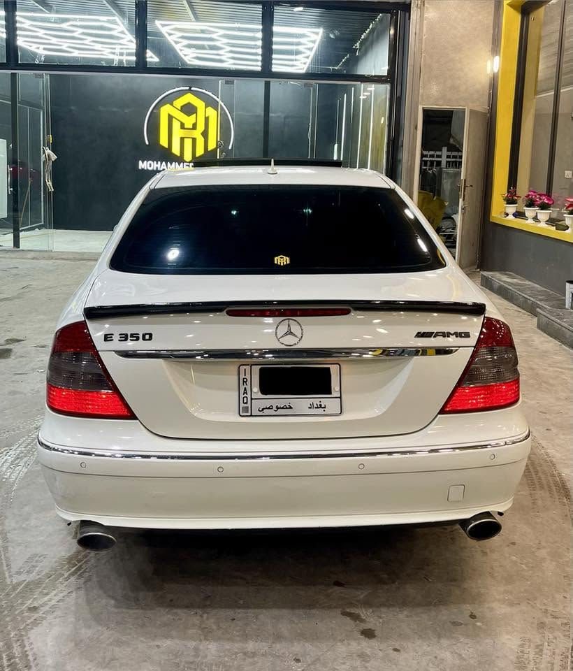 مارسدس W211 E350 2007
وكالة خليجية ELEGANCE
اللون ابيض داخل جلد عسلي 
مكينة ٦ سلندر ٣٥٠٠ تنفس طبيعي 
كير ٧ نمر وضعية سبورت وكمفرت 
نظيفة جدا سيرفس كامل صفر مسج 
وكالة خليجيه بدون حادث   
دفع خلفي المرغوب، تحكم ستيرن
ستيرن كهرباء ، فتحة ، برده خلفية كهرباء 
لايت داينمك ، بلوجكتر سمارت 
زراك لايت ، جام ازرق اوتو 
كشنات جلد كهرباء خزن ميموري
حساسات امامية خلفية ، اوتو هولد
ويل ١٧ ، تاير عالي ، صدر جديد 
ارضيات شركة تبريد ثلج 
 بدون اي نقص 
رقم بغداد باسمي
العنوان بغداد
 سعر $١٥٨
تواصل ***********
