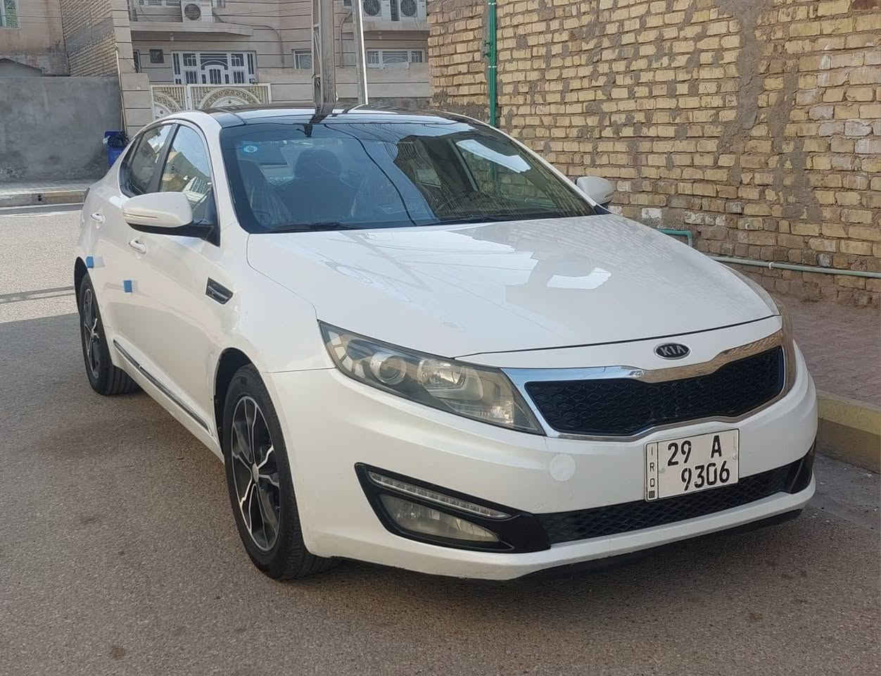 سلام عليكم شباب عندي اوبتما 2012 خليجي مكفوله كفاله عامه رقم واسط مواصفات شاشة كاميره حساس خلفي وامامي بنوراما محرك 2000 سياره كلش حلوه السعر 136 تلفون ***********
