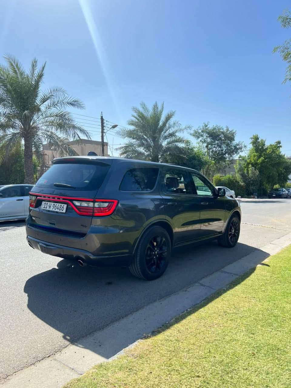 سلام عليكم للبيع دورنكو موديل ٢٠٢٠ السياره RT وارد امريكي حادثه بنيد وجاملغ وباقي كفاله فول موصفات ١/١ بيع مستعجل مكان السياره بغداد الصليخ رقم صاحب السيارة *********** السعر ١٩٥$ ورقه وبيه مجال
