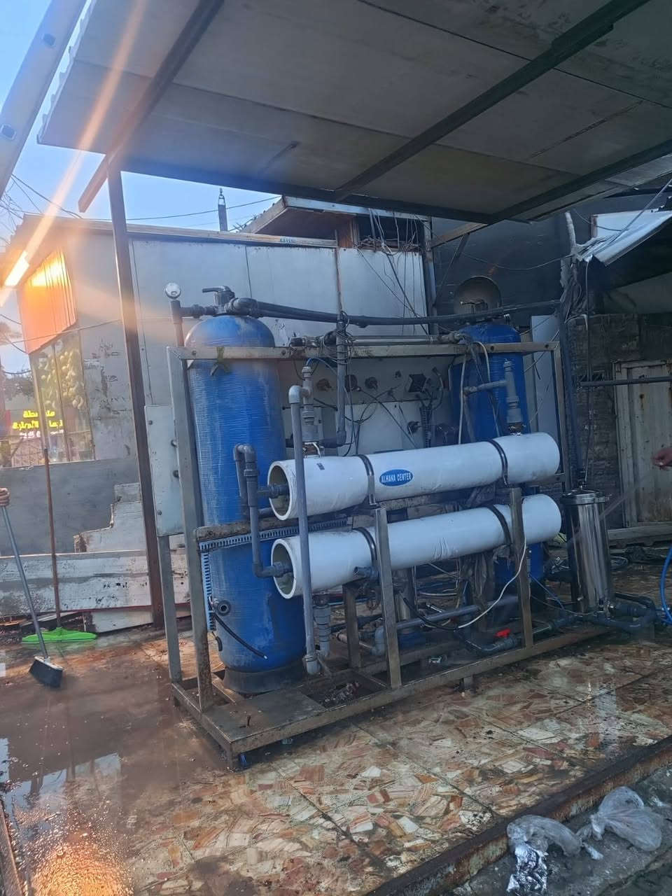 السلام عليكم محطت ماء ارو 2متر وياه كامل ملحقات جديده ب معنا الكلمه العنوان بغداد الجديده
السعر كلش مناسب 28 
رقم الهاتف ***********
مكلف بل نشر
