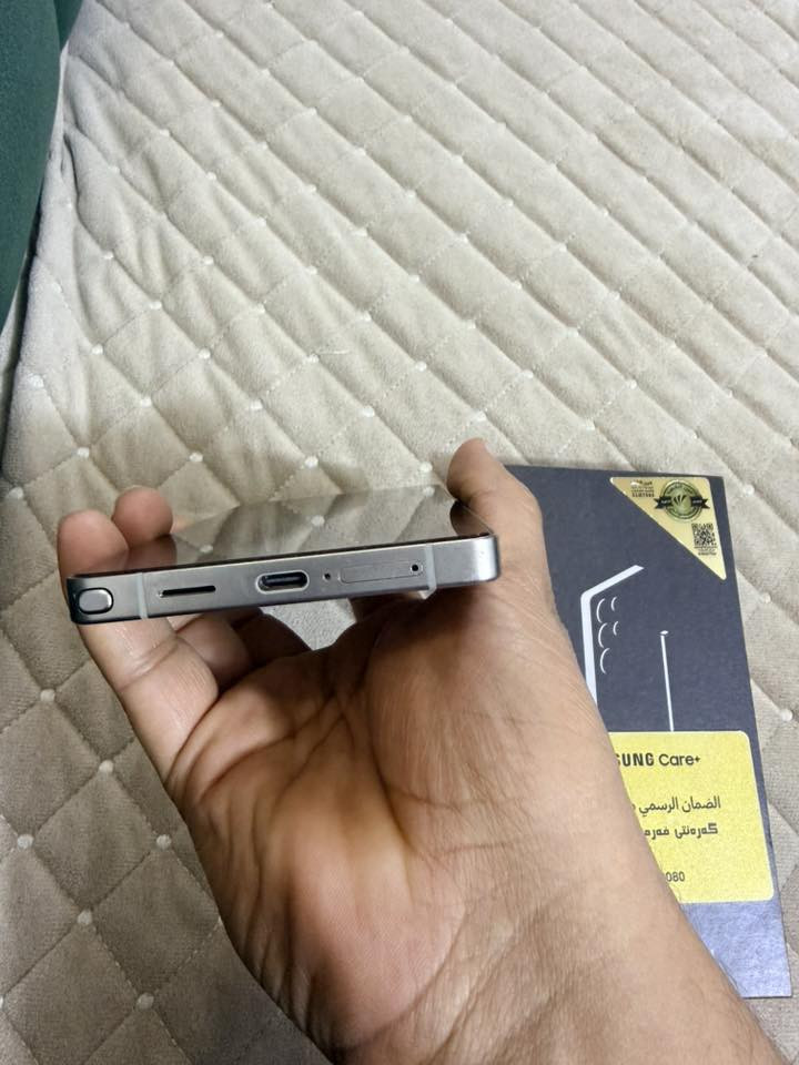 اس 25 الترا ذ 512 نضافه 100 /100
السعر مليون 200 العنوان بغداد او ديالى 
***********
