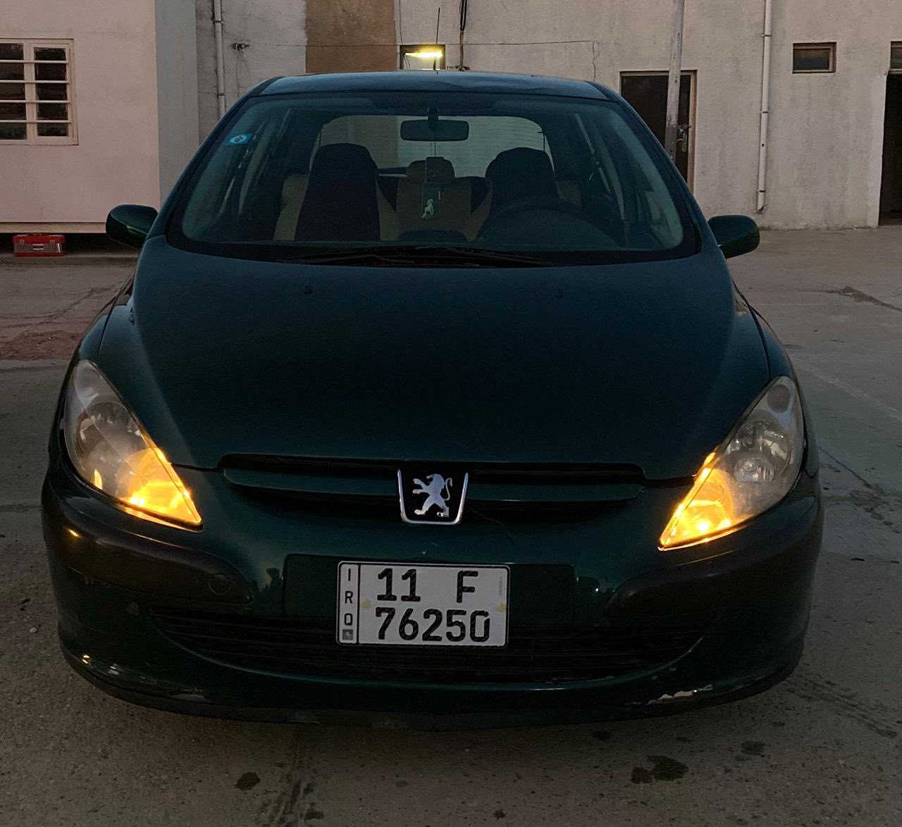 السلام عليكم ورحمة وبركاته 
بيجو فرنسي 307موديل 2004بسمي السياره كير مكينه خير من الله السياره حلوه ونظيفه كير مكينه خير من الله 
1السياره تخم تاجر جديد 
2السياره صدر جديد 
3مجاول وبلكات جدد
4السياره ترايه يخبل كلش ناعمه 
5قبل فتره نشرته جان بيه نواقص هسه كملته كله صدر ادامه لل مكينه 
6كهربيات السياره كله شغله 
7تبريد السياره نقس بس فريز 
8السياره مال بيت 
9سونار السياره بل منشوره وتجي تشوف بعينك 
10السياره بسمي تحويل ثاني يوم السنويه لل 28 
لاستفسار التصال *********** السعر 42وبيه مجال شويه والسوك كلشي بي والرزق على الله  مكان السياره ابو غريب الزيتون
