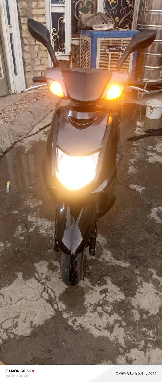 سلام عليكم للبيع دراجة سكنس 140 دراجة نضيفه وجاهزه للاخير تجفيت عام قبل 10 ايام كهربائيات كلهة شغالا باتري جديد تايرات جدد   سعر 450 -(***********) بيهة مجال..*
